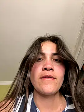 aurora divine online show from December 2, 2025, 11:23 pm