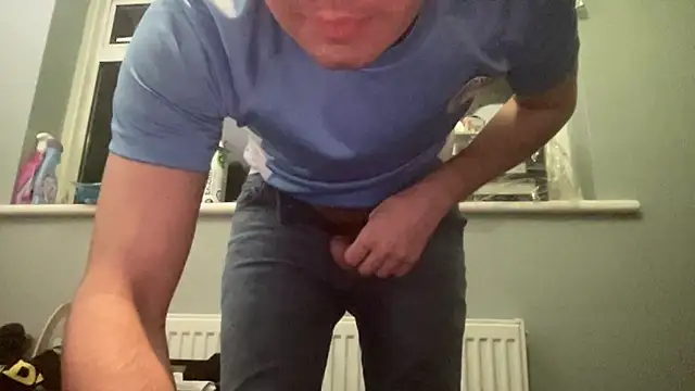 Snapshot of GotItGoin chatting on March 18, 2025, 11:31 pm GotItGoin online show from March 18, 2025, 11:31 pm