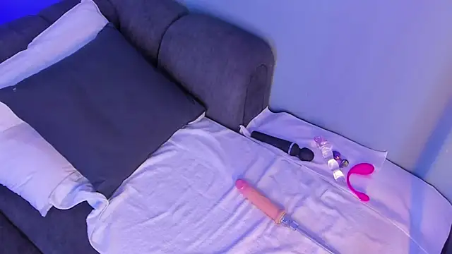 Snapshot of maddy_walker chatting on December 23, 2024, 8:57 pm maddy walker online show from December 23, 2024, 8:57 pm