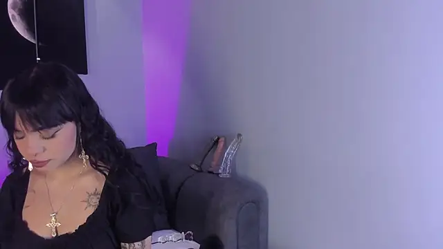 Snapshot of maddy_walker chatting on February 2, 2025, 8:08 pm maddy walker online show from February 2, 2025, 8:08 pm