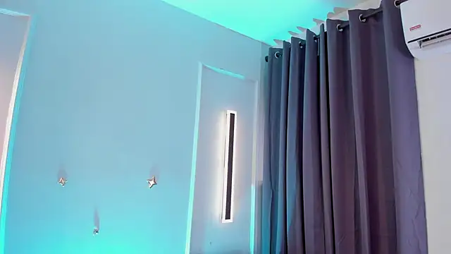 Snapshot of maddy_walker chatting on September 16, 2025, 8:43 pm maddy walker online show from September 16, 2025, 8:43 pm