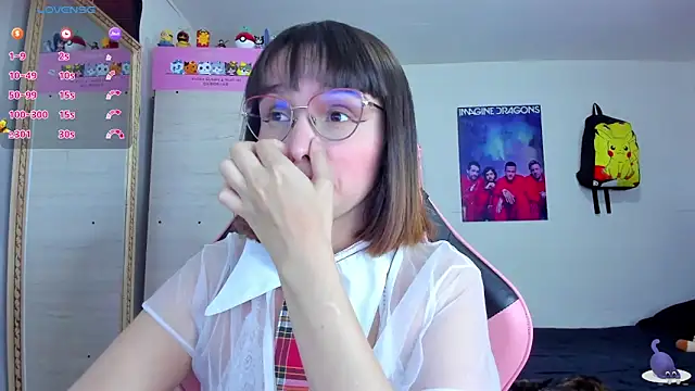 Lucyy-hess online show from September 19, 2025, 8:09 pm