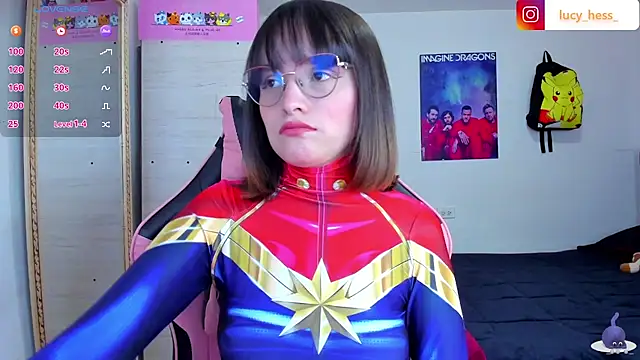 Lucyy-hess online show from October 28, 2025, 5:15 pm