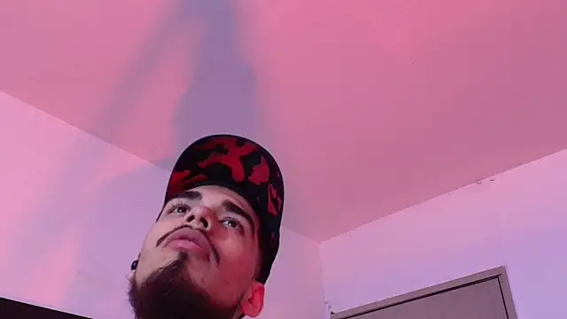 Snapshot of hummerevv chatting on October 16, 2025, 8:10 pm hummerevv online show from October 16, 2025, 8:10 pm