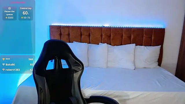 alexiaaross online show from October 26, 2025, 7:14 am