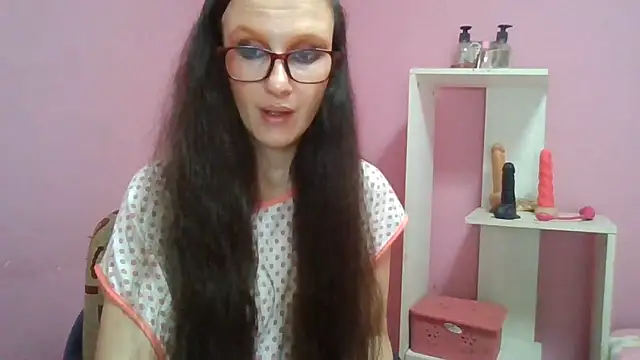 LolaBoobs online show from June 1, 2026, 7:21 am