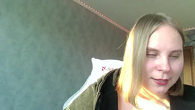 Thalia  Star online show from February 8, 2025, 2:16 pm