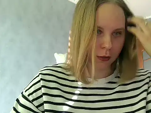 Thalia  Star online show from March 7, 2025, 12:34 pm