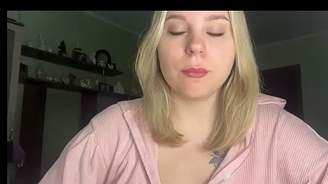 Thalia  Star online show from March 20, 2026, 5:23 am