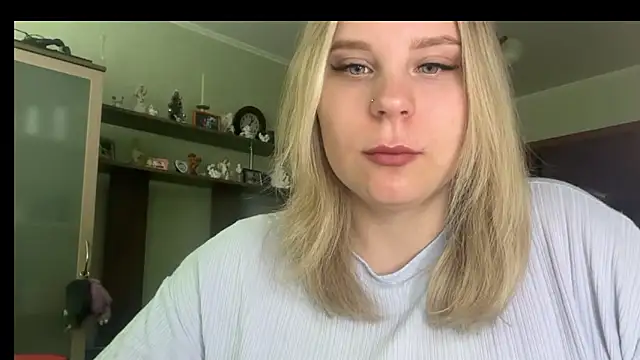 Thalia  Star online show from April 4, 2026, 10:02 am