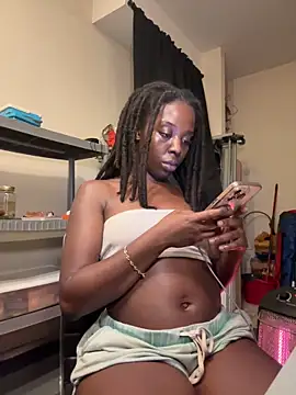 choclatepeaach online show from November 23, 2025, 12:21 am