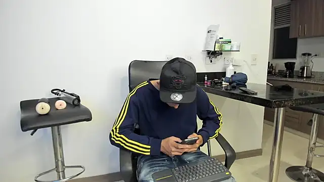 Lyam ap online show from January 17, 2025, 8:02 am