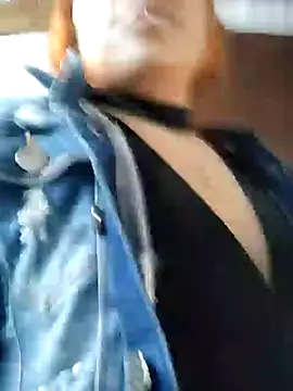 Snapshot of Caro_kitty- chatting on January 31, 2025, 1:45 pm Caro kitty- online show from January 31, 2025, 1:45 pm