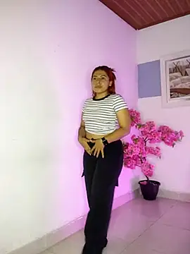 Snapshot of Caro_kitty- chatting on February 22, 2025, 9:26 pm Caro kitty- online show from February 22, 2025, 9:26 pm