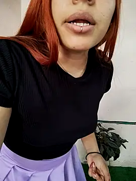 Snapshot of Caro_kitty- chatting on March 13, 2025, 4:34 pm Caro kitty- online show from March 13, 2025, 4:34 pm