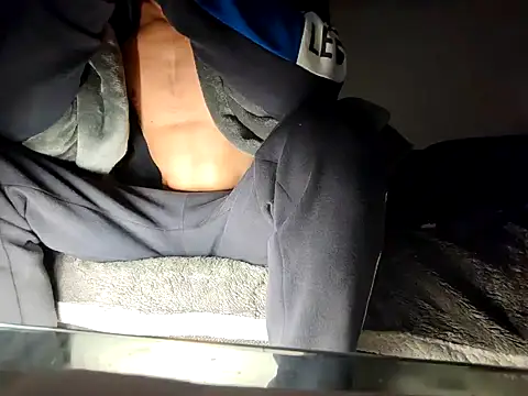 Snapshot of ApollonFit_x69 chatting on January 7, 2025, 2:10 am ApollonFit x69 online show from January 7, 2025, 2:10 am