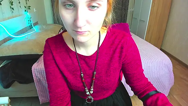 Miss Elsa  online show from February 26, 2025, 12:36 pm