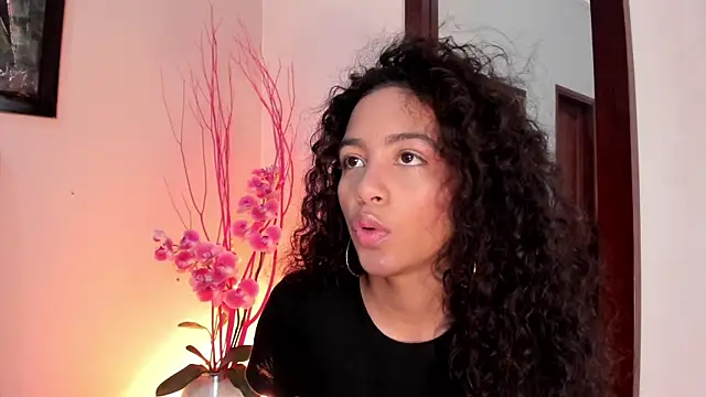 AntonellaHall  online show from April 2, 2026, 6:38 pm