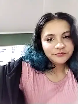 gigiqueen 18 online show from April 9, 2026, 6:19 am