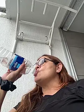 AntonellaAlondra4 online show from April 1, 2026, 10:40 pm