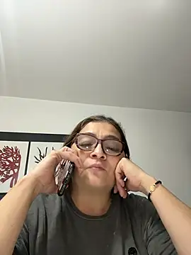 AntonellaAlondra4 online show from April 12, 2026, 3:11 am