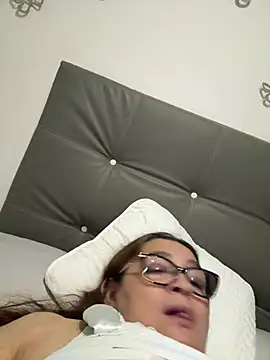 AntonellaAlondra4 online show from June 7, 2026, 4:16 am