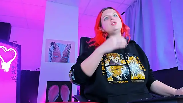 NielletaBlossom online show from February 9, 2025, 11:25 am