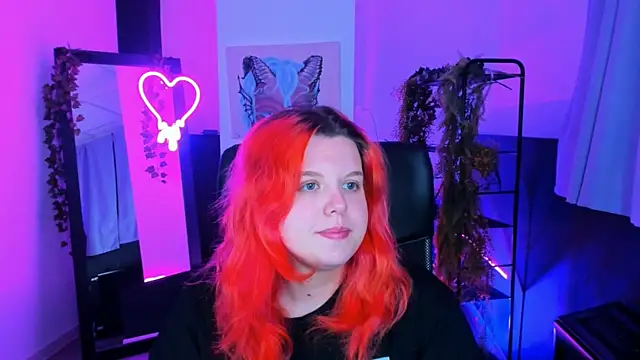 NielletaBlossom online show from February 17, 2025, 5:14 am