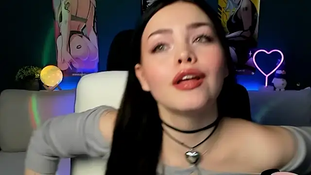 AkiraKatsu online show from December 19, 2024, 10:00 pm