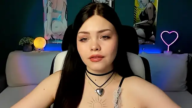 AkiraKatsu online show from January 19, 2025, 4:14 pm