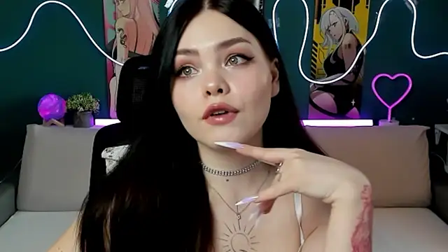 AkiraKatsu online show from February 20, 2025, 2:02 pm