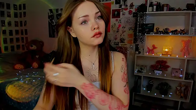 Snapshot of AkiraKatsu chatting on February 8, 2026, 12:08 pm AkiraKatsu online show from February 8, 2026, 12:08 pm