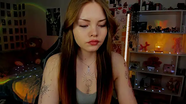 Snapshot of AkiraKatsu chatting on March 15, 2026, 12:44 pm AkiraKatsu online show from March 15, 2026, 12:44 pm