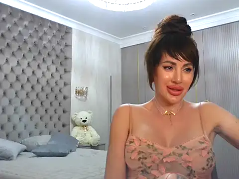 TianaPosh online show from January 20, 2025, 10:48 pm