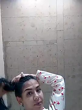 Alisson 420 online show from November 10, 2025, 7:24 pm