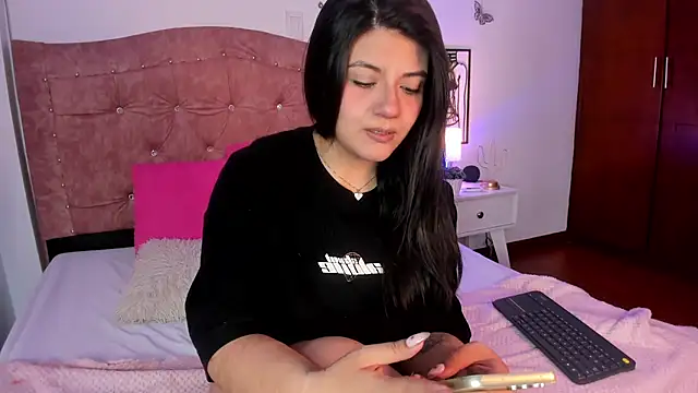 DesireSweet online show from May 13, 2026, 10:34 am