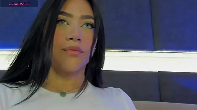 nicolle pierce online show from March 19, 2025, 1:07 pm