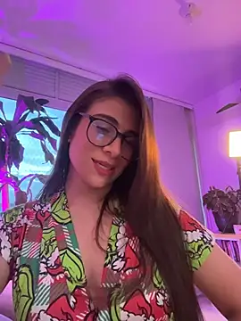 MariaIsabella8 online show from May 3, 2026, 10:49 pm
