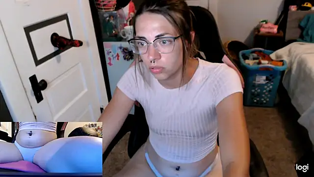 KSwonderland6 online show from September 14, 2025, 2:22 am