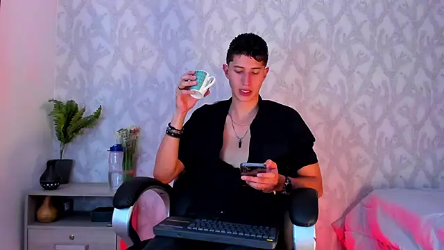 Dorianmistery2322  online show from January 22, 2025, 7:25 am