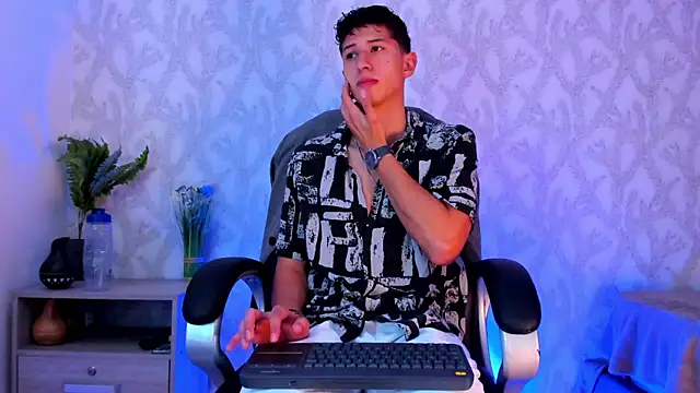 Dorianmistery2322  online show from January 25, 2025, 8:42 am