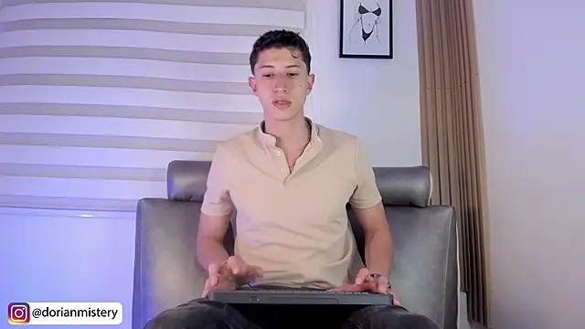 Dorianmistery2322  online show from March 6, 2026, 12:07 am