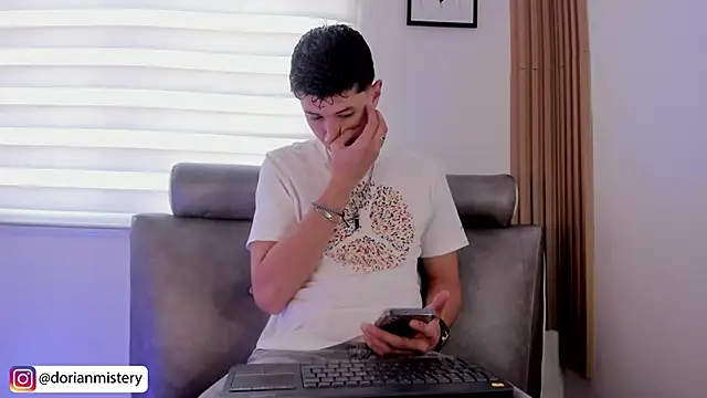 Dorianmistery2322  online show from March 7, 2026, 3:09 pm