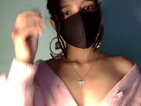 Cute Alaina online show from January 12, 2025, 2:56 am