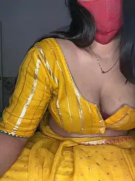 ZARINA JACK online show from December 11, 2024, 11:00 pm