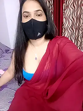 ZARINA JACK online show from November 5, 2025, 4:29 pm