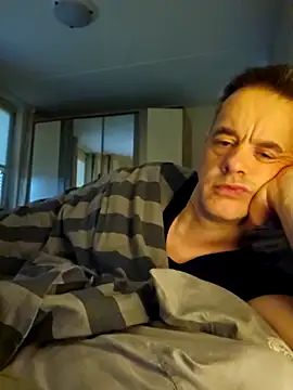 Hectorthyssen1 online show from November 2, 2025, 9:44 am