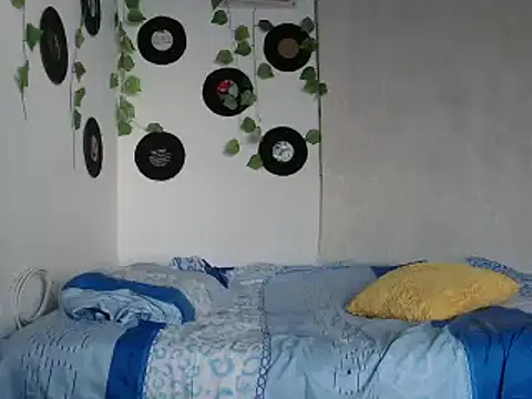 Snapshot of Hannafoster chatting on December 2, 2024, 1:35 pm Hannafoster online show from December 2, 2024, 1:35 pm