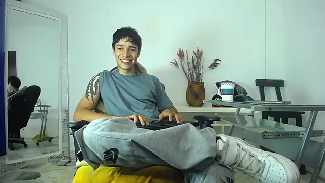 Zacktk7 online show from January 23, 2025, 9:07 pm