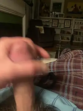 willcumforu online show from March 20, 2025, 4:29 am